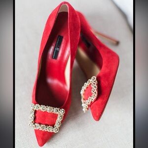 CH Carolina Herrera
Suede Crystal Embellishments Pumps